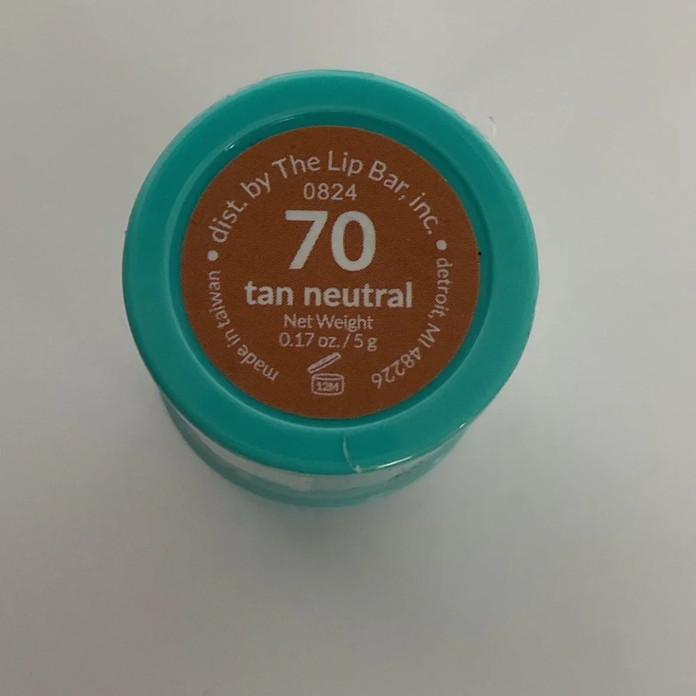 Thread Beauty Face Complexion Stick in Neutral Tan. NWT. Deluxe sample size
